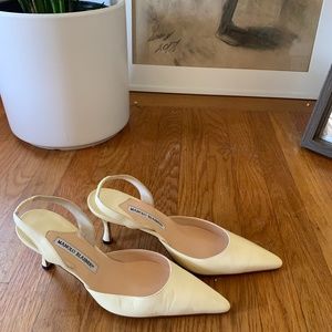 ‘Carolyn’ Manolo Blahniks sling-backs